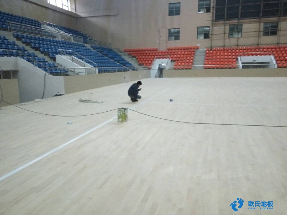 貴州務川體育館運動木地板施工